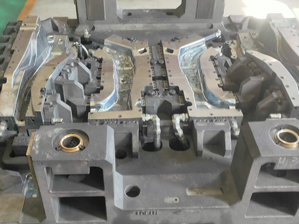 Hot Stamping Dies for Body Structural Parts