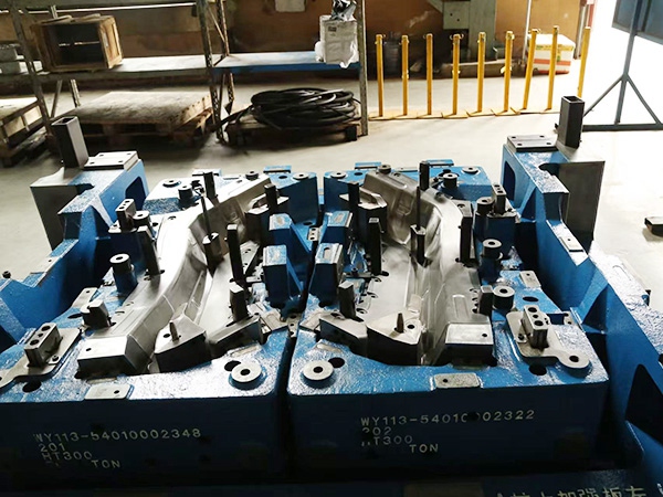 Hot Stamping Dies for Body Structural Parts