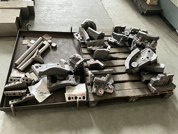 Special-shaped Stamping Die Inserts & Trim Blades